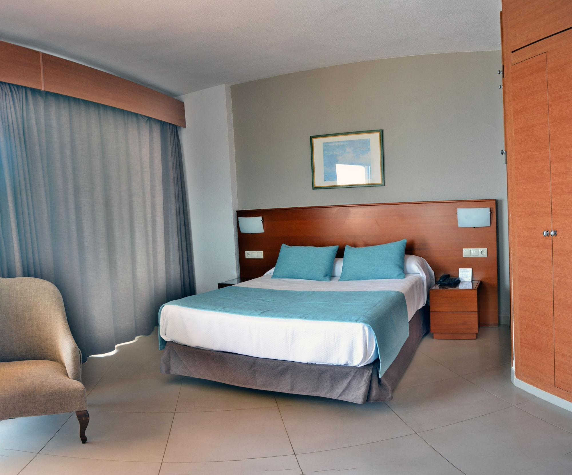 Hotel Puente Real Torremolinos Exterior photo