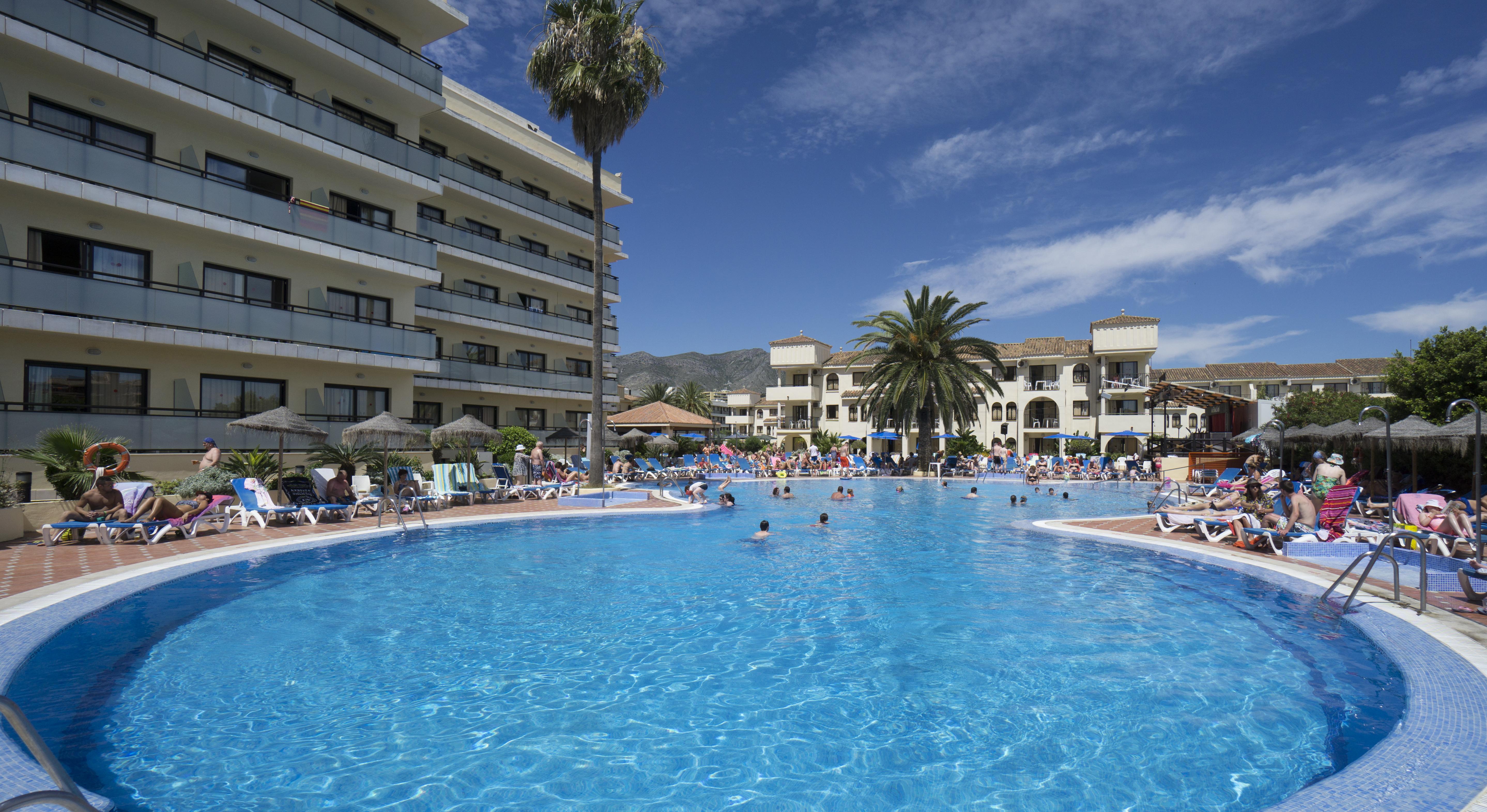 Hotel Puente Real Torremolinos Exterior photo