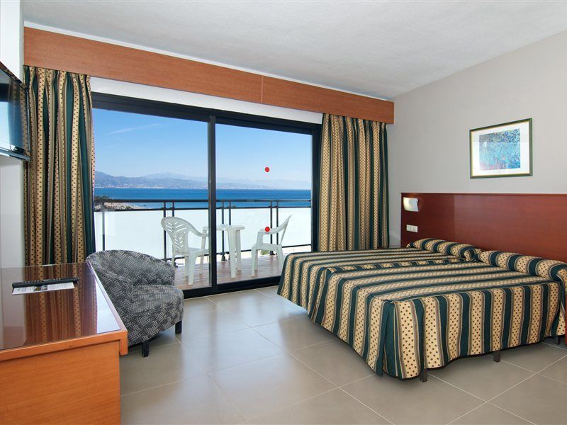Hotel Puente Real Torremolinos Exterior photo