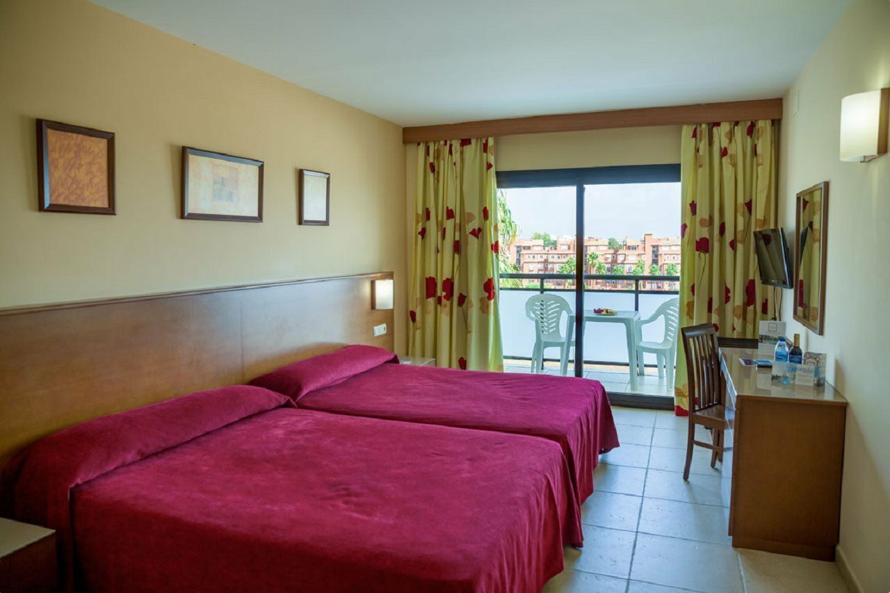 Hotel Puente Real Torremolinos Exterior photo